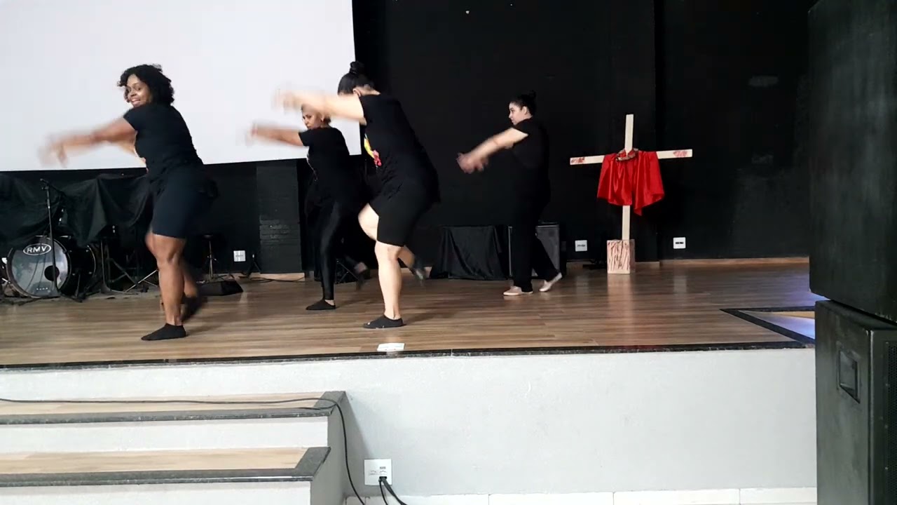 Lindo Momento  ( Julliany Souza)