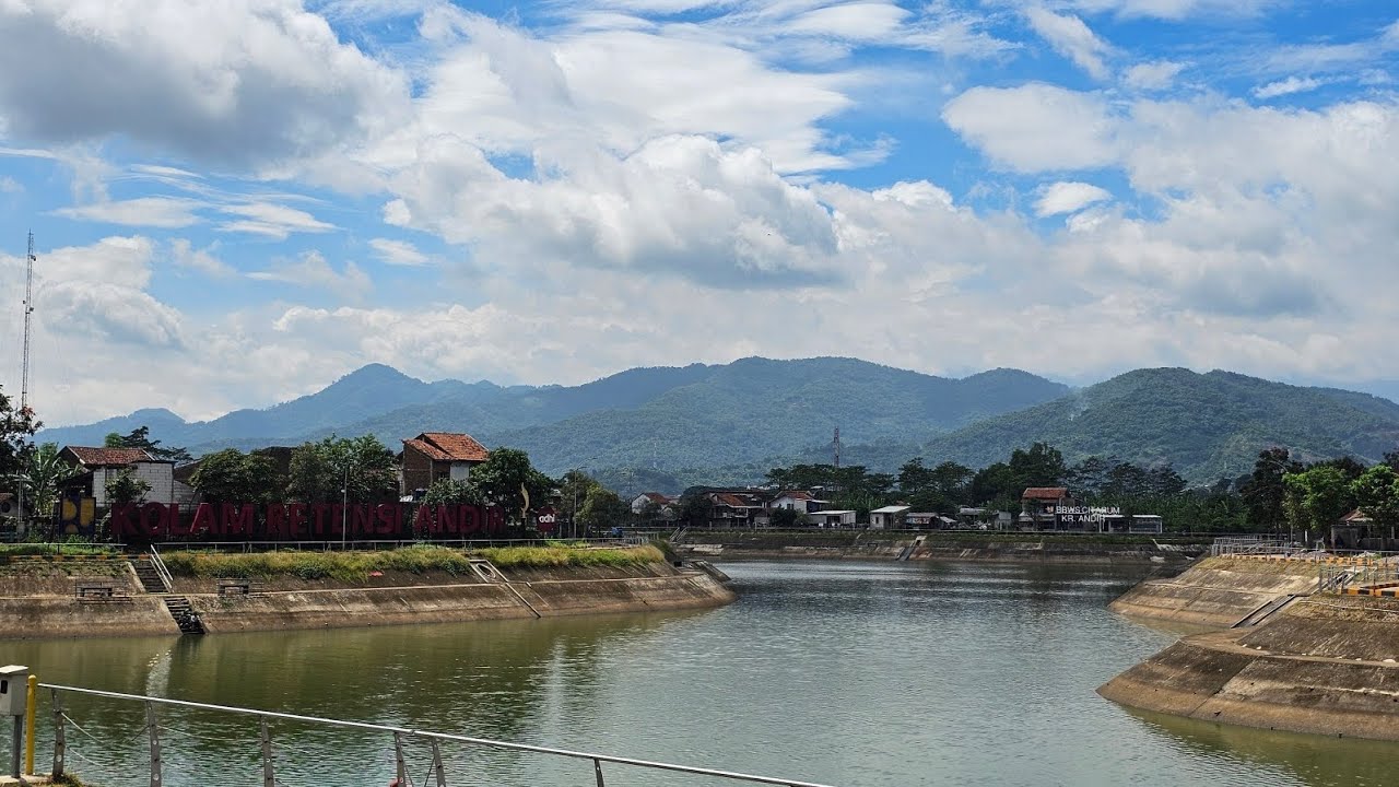 REKOMENDASI TEMPAT JOGGING & SASAPEDAHAN | Suasana di Kolam Retensi Andir Baleendah Bandung