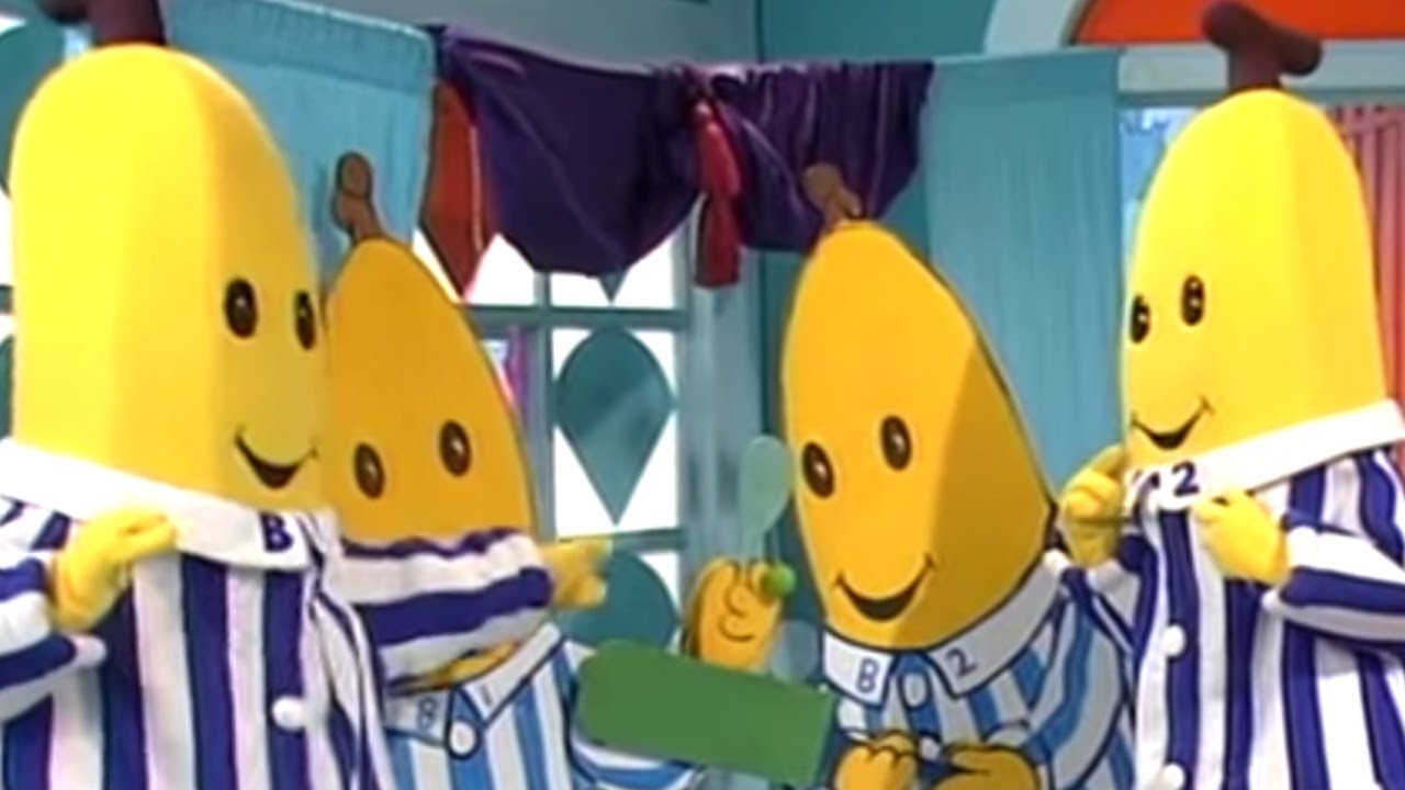 Model Bananas Classic Episode Bananas In Pyjamas Official Youtube