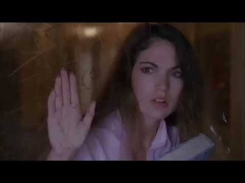 The Slumber Party Massacre 1982 sub español still