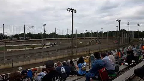 1st Modified Heat race action at the Port !