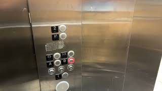 Kone EcoDisc MRL Traction Elevator - Forever 21 - Christiana Mall - Newark, DE