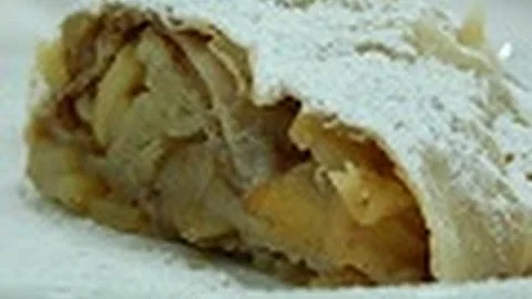 Apple Strudel (Old World Czech Style)