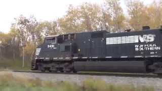 Solo Engine Pulls NS 14T Train