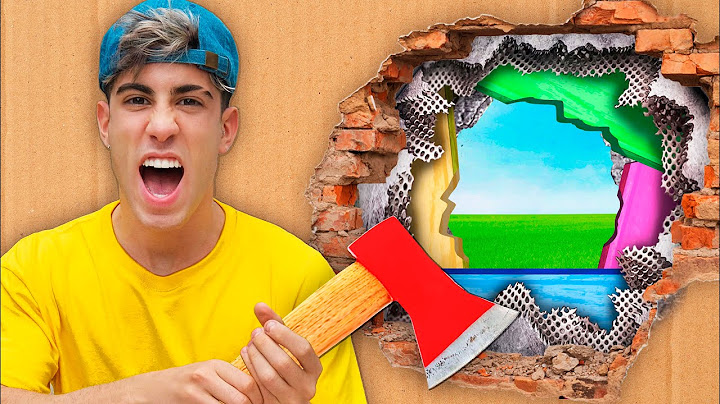 ESCAPING AN INDESTRUCTIBLE BOX OF 100 LAYERS !!