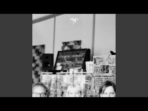 Putar Moon Body Eyes - Acid Pauli
