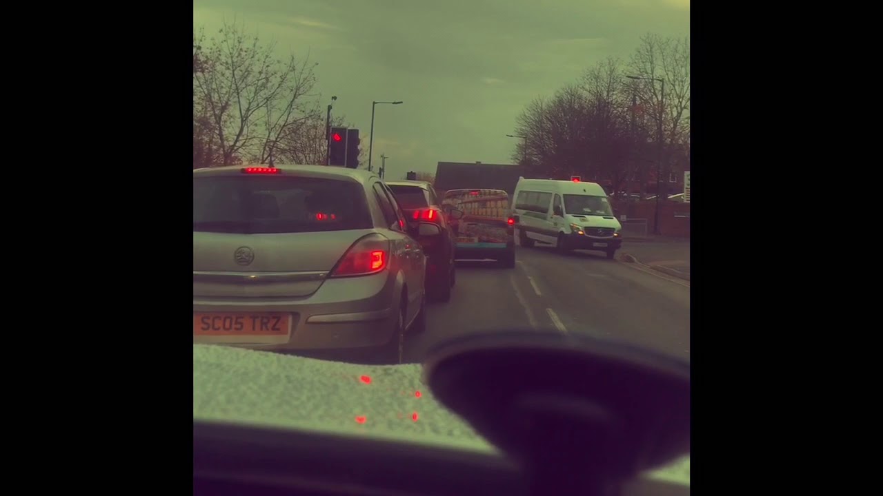 cum se face trafic de bani)