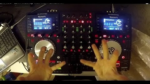 4 decks mixing with Numark NV