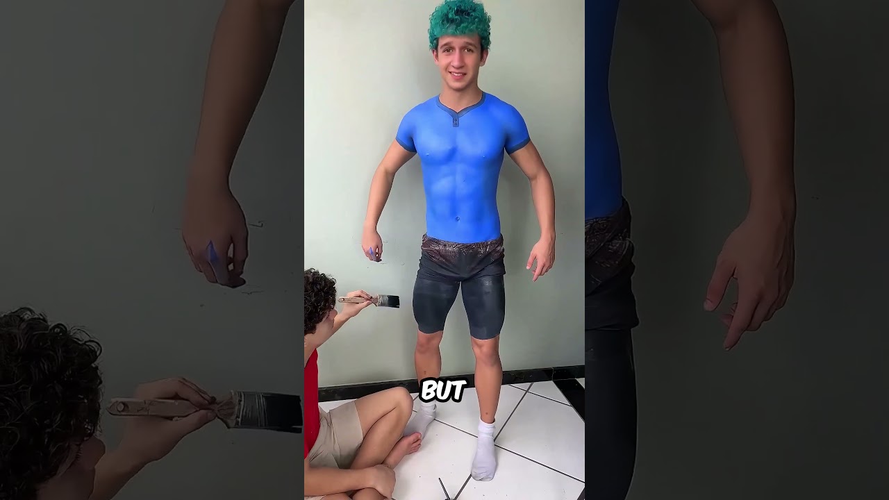 This guy came to the mall in painted clothes 🤯
