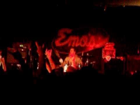 Guarda emos in Austin footage12/15/09 story of the year su YouTube Guarda emos in Austin footage12/15/09 story of the year su YouTube