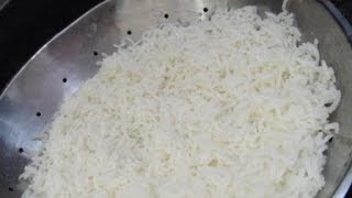 This video shows how cook rice in pot and stain the starch, a easy
way. will be non sticky for fried mixed recipes. methods soak 1...