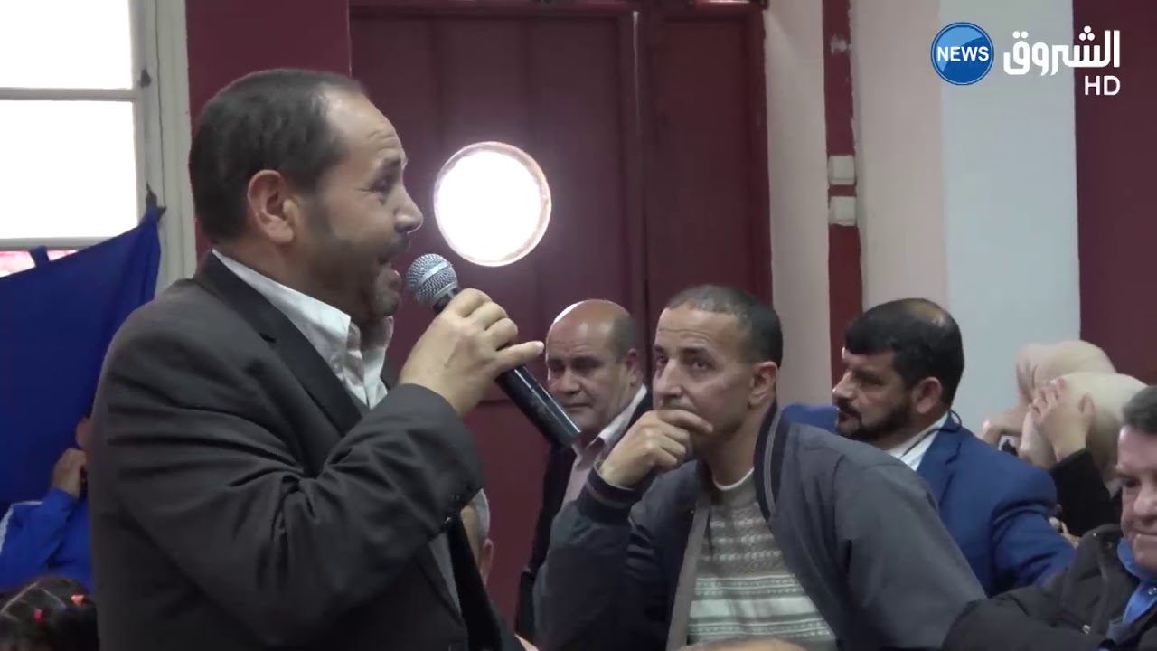 المدية : بعد 30 سنة عطاء ..  ثانوية الشهيد بن عالم ببني سليمان تكرّم مديرها المتقاعد