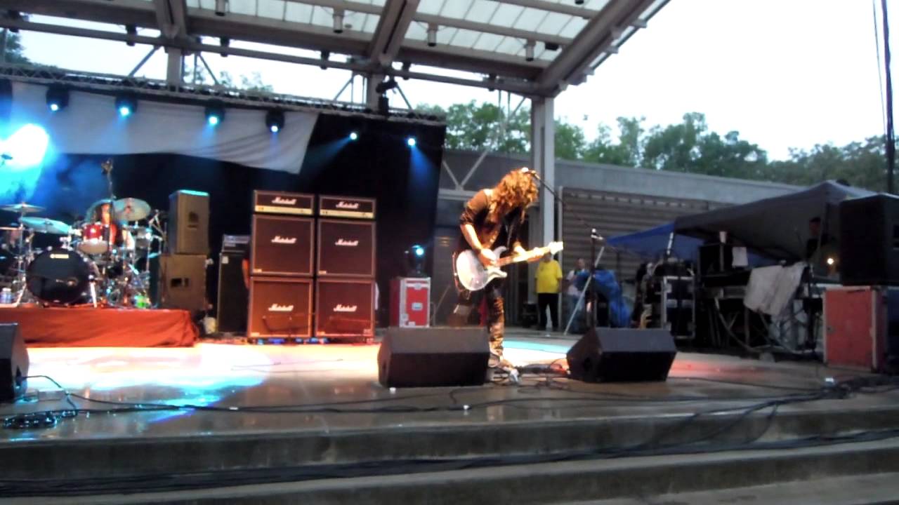 Quiet Riot - Slick Black Cadillac - YouTube