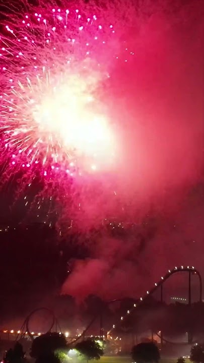 how full does dorney park get on july 4