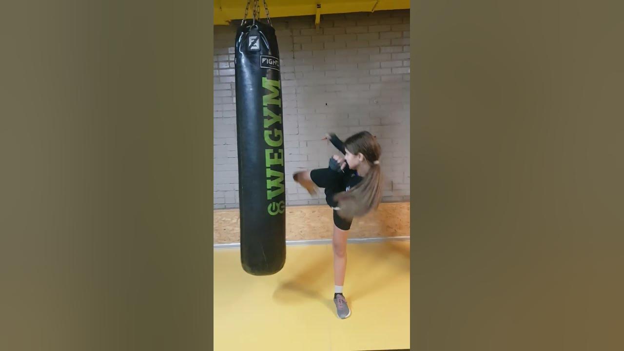 Хайкик в голову