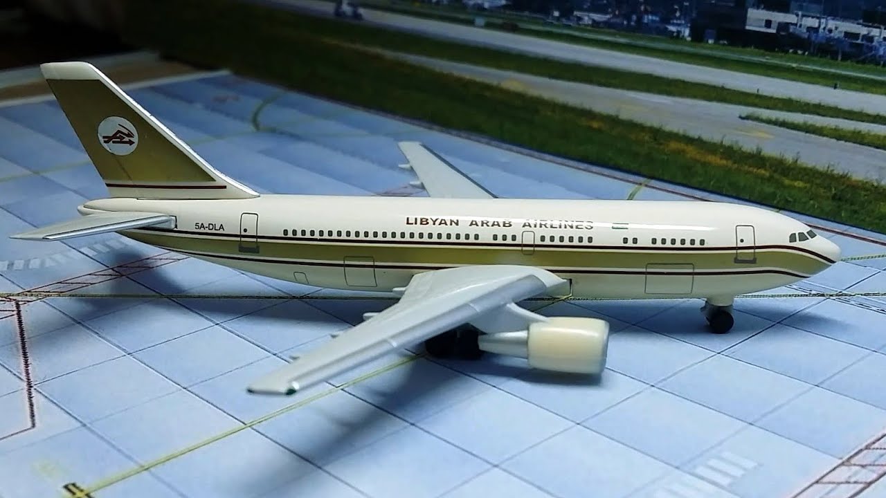 Reviewing the 1/500 Airbus A310-200 (Libyan Arab Airlines) by