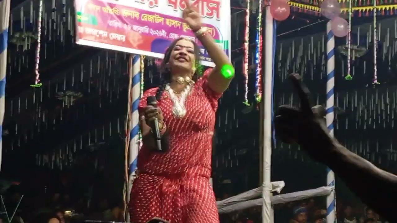 আমার কাংকের কলসি জলে গিয়াছে ভাসি নায়িকা নুরীর গান 