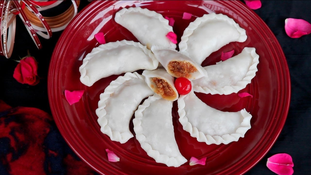 ভাপা পুলি পিঠা || Bangladeshi Vapa Puli Pitha Recipe || নারকেলি ভাপা পুলি || Vapa Puli || Puli Pitha | Cooking Studio by Umme