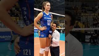 🔥 "Meet the World’s Tallest Girl – You Won’t Believe Her Real Height!"