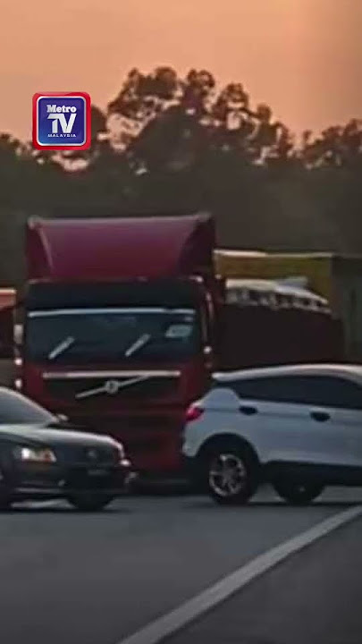 Pemilik kereta halang laluan di Lebuhraya Utara-Selatan ditahan polis