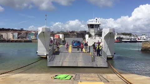 Isle of Wight Floating Bridge Breaks Down | Isle of Wight Radio