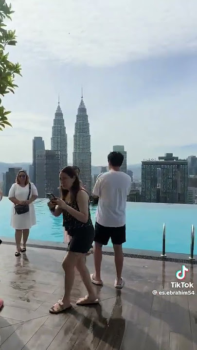 cholodema chomak cholo viral shots in kl