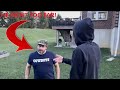 Angry neighbor attacks robber