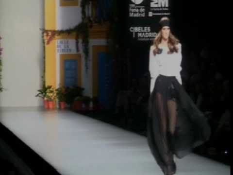 Cibeles Madrid Fashion Week-Francis Montesinos Batidora Hippy