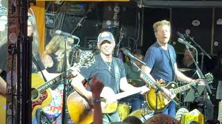 Kenny Chesney--Get Along Live @ Flora-Bama (1)
