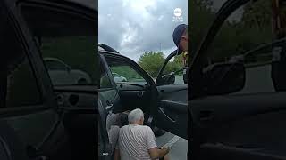 Florida teens hailed as heroes after helping man having heart attack