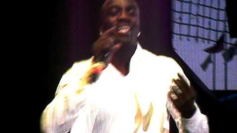 Akon at the B96 Summer Bash