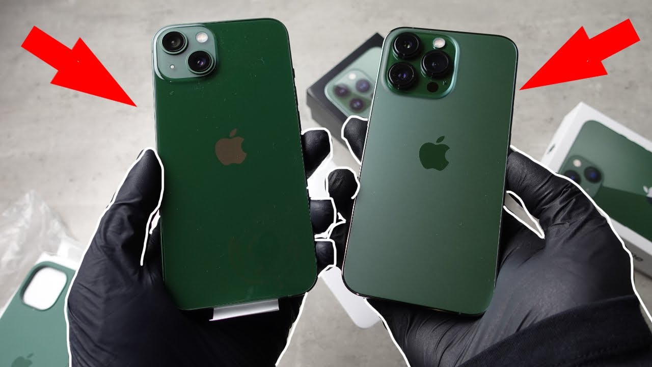 Б зеленый 13. Apple iphone 13 Pro Альпийский зеленый. Iphone 13 Green and iphone 13 Pro Green. Айфон 13 Альпийский зеленый. Айфон 13 про Макс Альпийский зеленый.