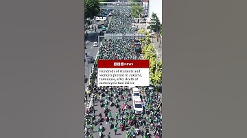 Hundreds of students and workers protest in Jakarta, Indonesia. #Jakarta #Indonesia #BBCNews