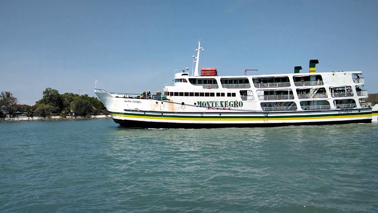 M/V Maria Isabel (Montenegro Shipping Lines) entering Iloilo River
