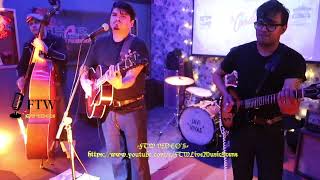 Javi Vivas (LIVE HD) / I fell in love / Cordova Bar: San Diego, CA / 11/19/23