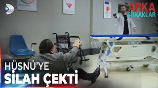 Alpay'ın Sağ Kolu Payidar, Hüsnü'ye Silah Çekiyor | Arka Sokaklar 676. Bölüm