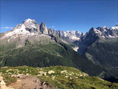 Video: Erstaunliches Fassadenkonzept Am Fuße Des Mont-Blanc-Gebirges