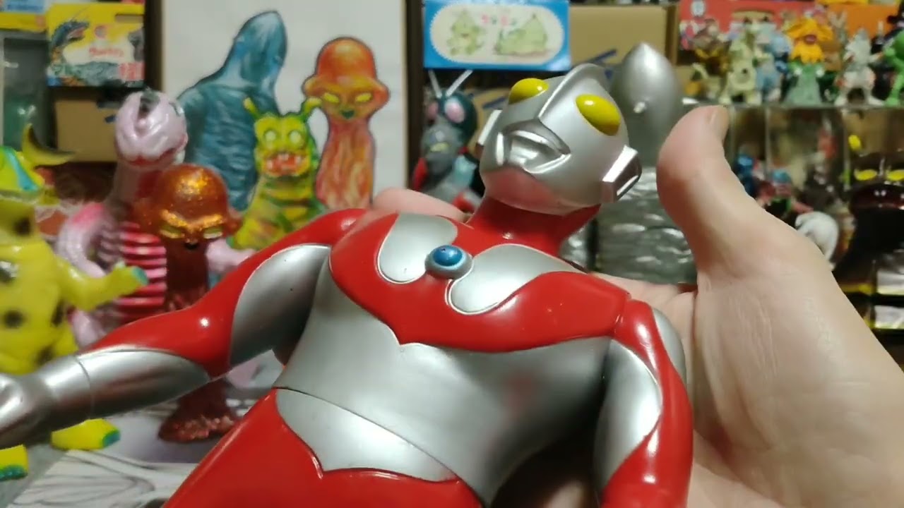ビッグサイズウルトラマン - YouTube