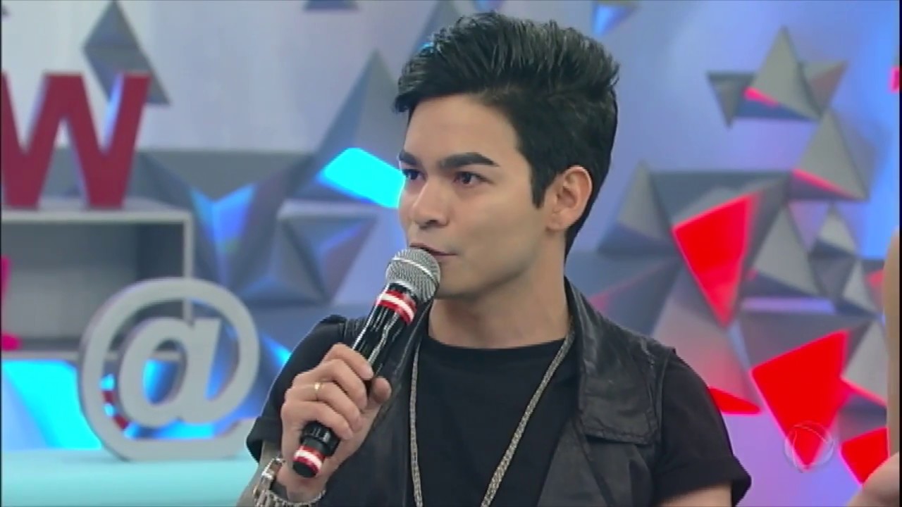 Joelma ensina coreografia a Yudi Tamashiro e diverte os fãs