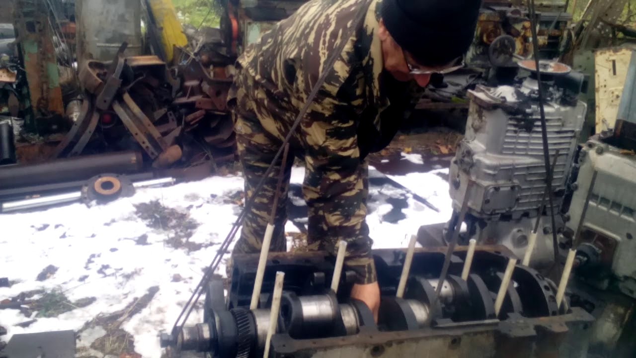 Как снимаю коленчатый вал с двигателя Я М З. 238. 99