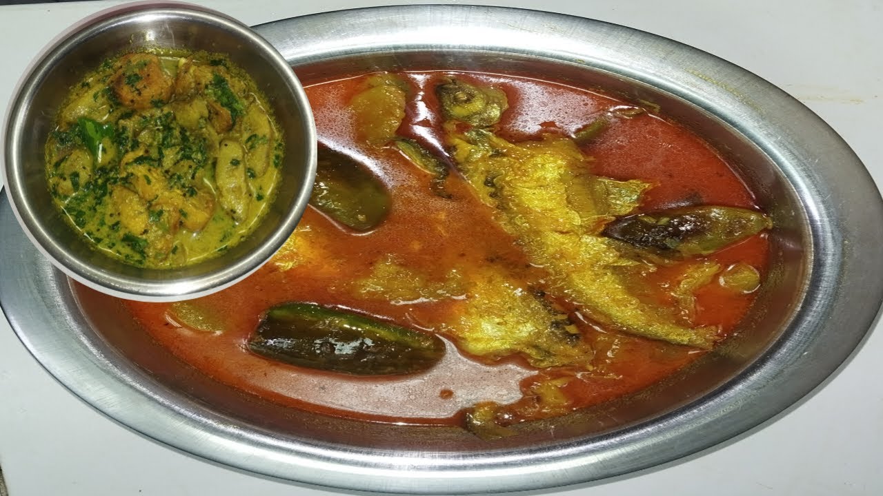 আজকের দুপুরের মেনু পাবদামাছ দিয়ে বেগুন আর কাঁচা কলা হেলেঞ্চা দিয়ে শুক্ত।।Bengali Launch Thali।।