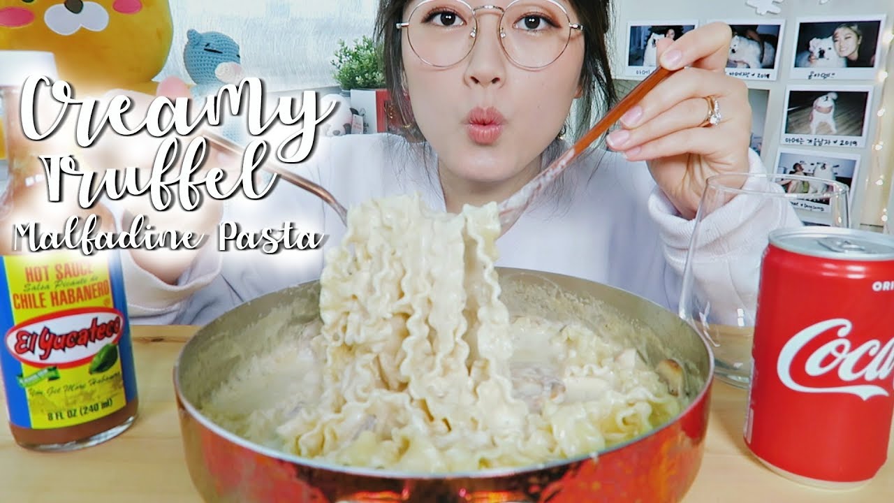 How to make ‘ CREAMY TRUFFLE MALFADINE PASTA’ Mukbang 크리미 트러플 파스타 먹방 - YouTube