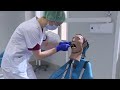 شاهد: دمى بشرية لتدريب طلبة كلية طب الأسنان في فرنسا