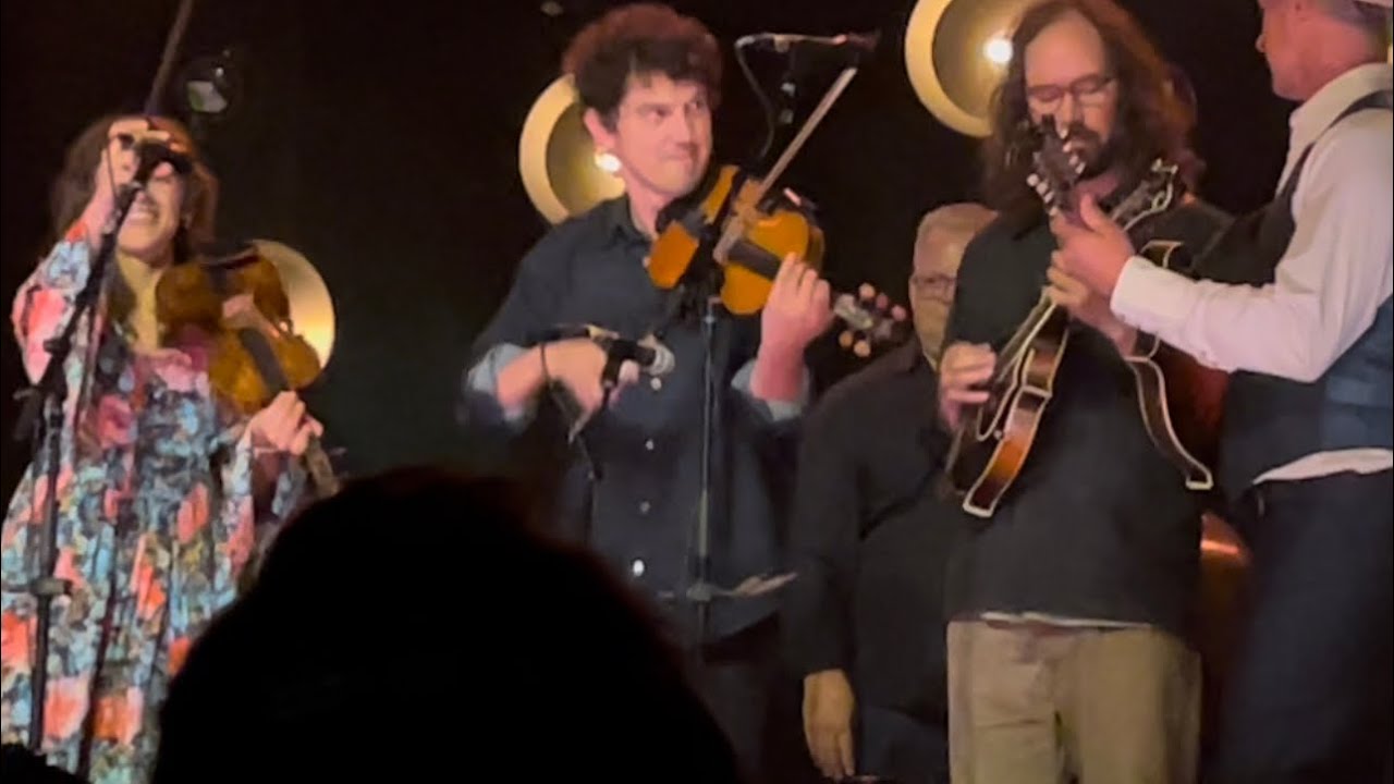WATCHHOUSE aka Mandolin orange Live at the Ryman 9.3.2022 Golden embers