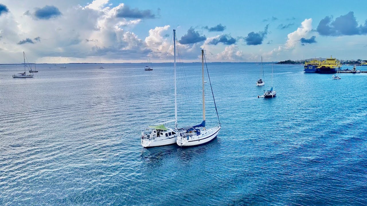 SAILBOAT IN A HURRY