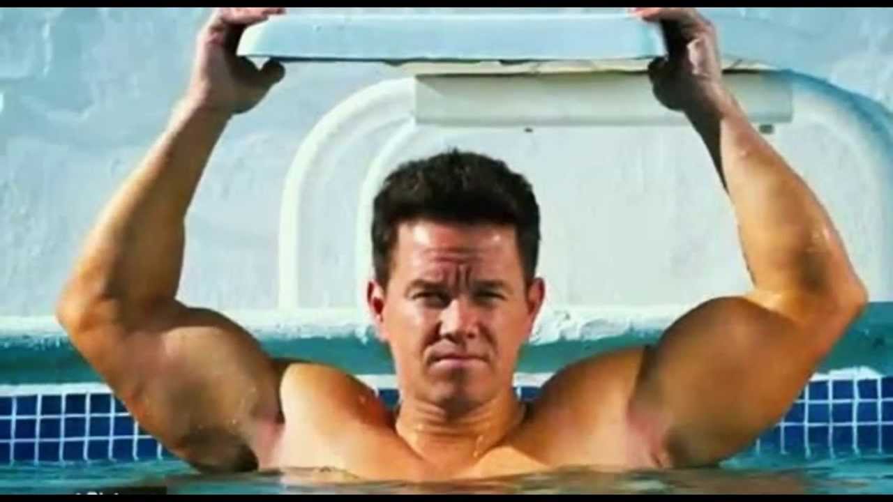 What are some of Mark Wahlberg's physical attributes?