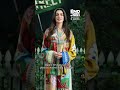 Anne Hathaway sampai Ewan McGregor, ngajak kamu buat perumahan mereka yang didatangi dinosaurus!