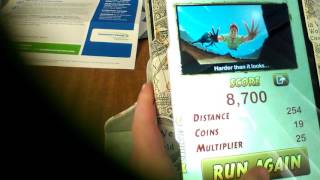 Girl true to play Temple run 2 screenshot 4