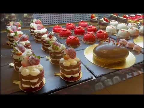 Video: Cum Să Faci Prăjituri De Valentine Cu Propriile Mâini