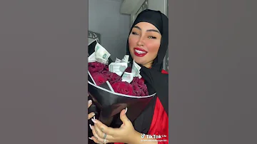 اغنيه كل الصفات الجميله جمعنا 